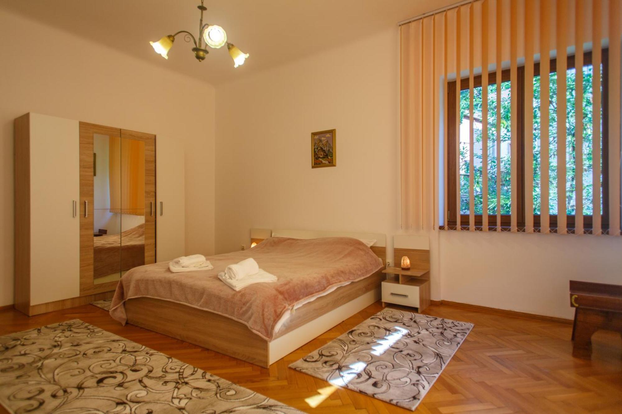 Barok Appart Braşov Extérieur photo